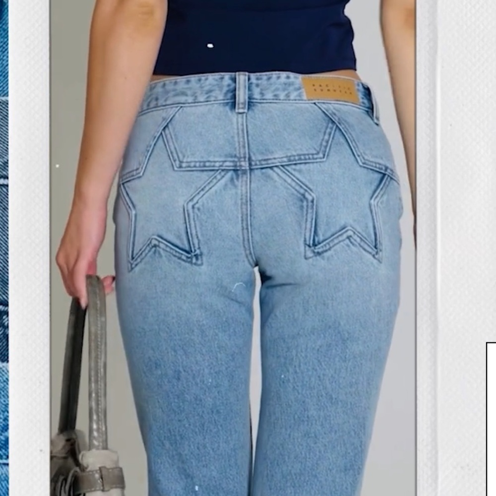 Pacsun Jade Low Rise Light Wash Bootcut Jeans with Star Pockets - Picture 2 of 14